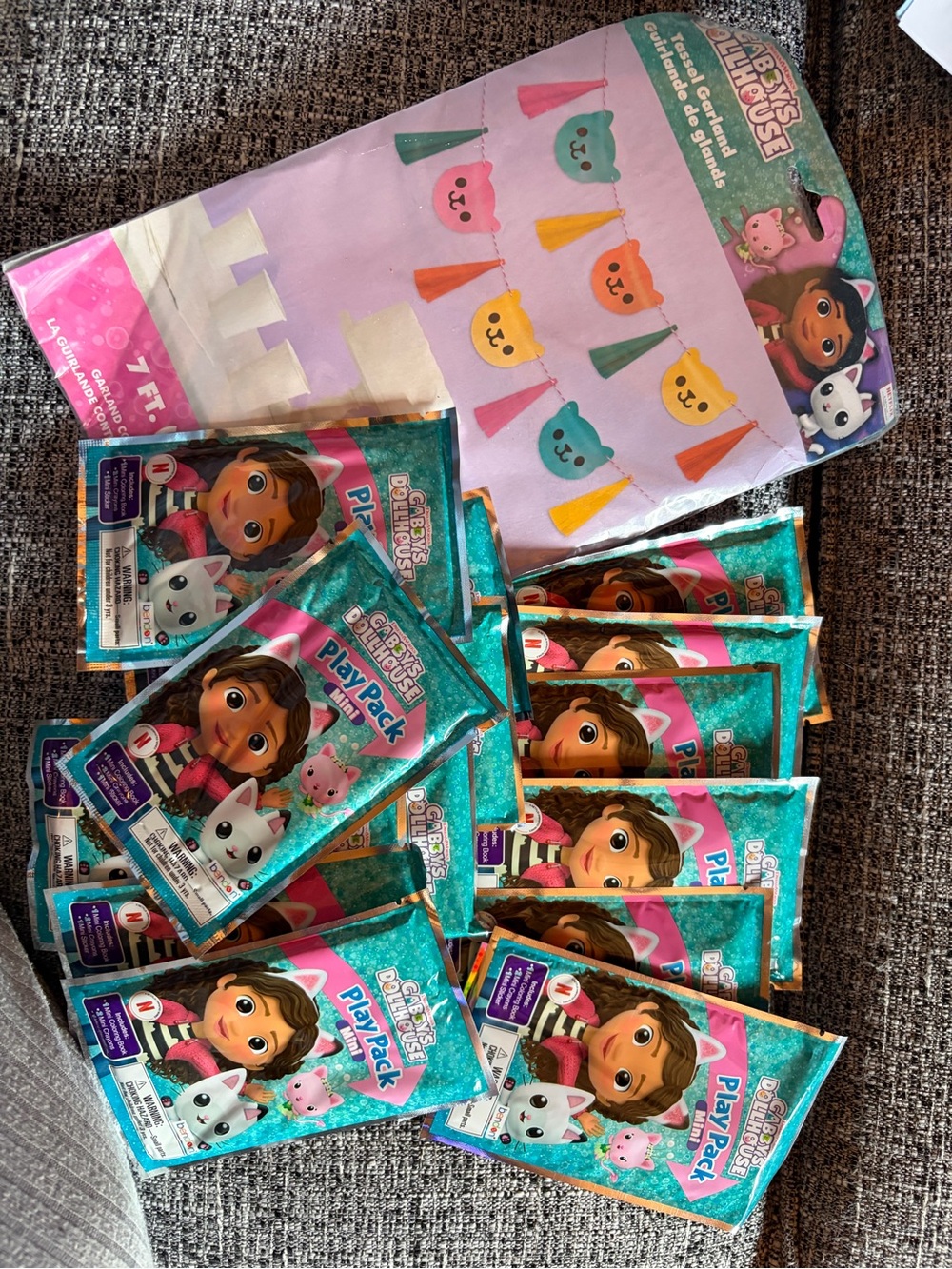 Gabbys Dollhouse Toy Party Favor and Garland banner